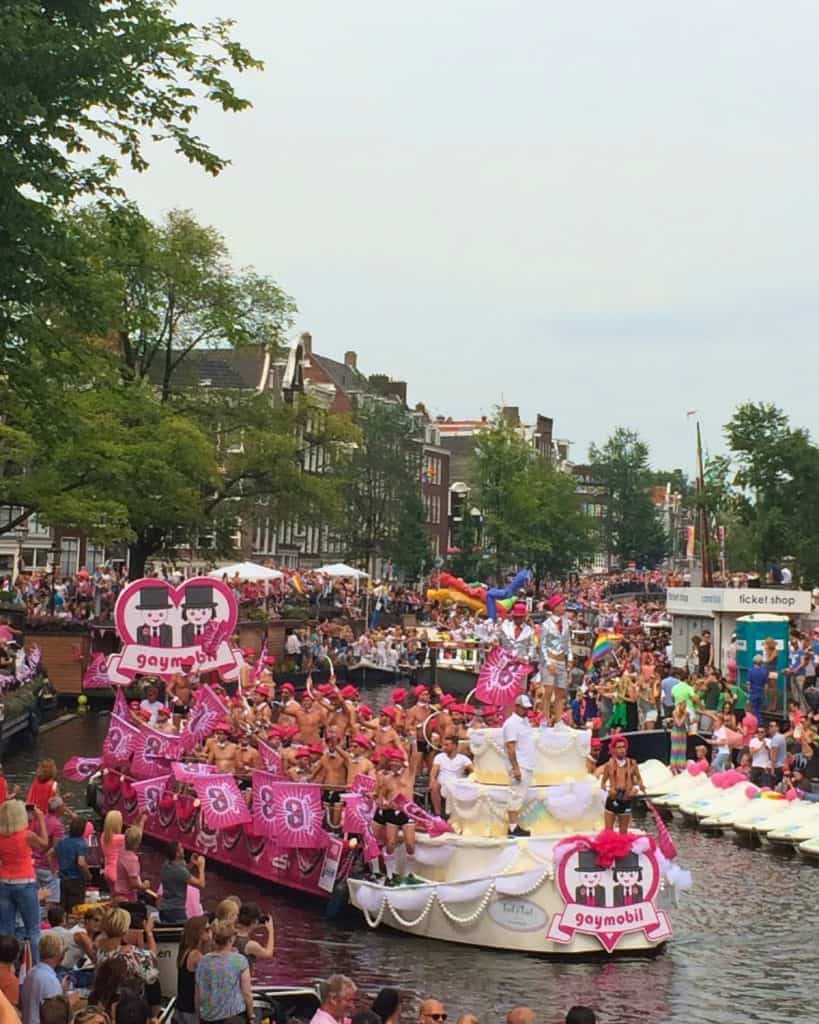 gay-pride-amsterdam-gay-mobil-boat Gay Mobil Canal Pride boat during Gat Pride Amsterdam.