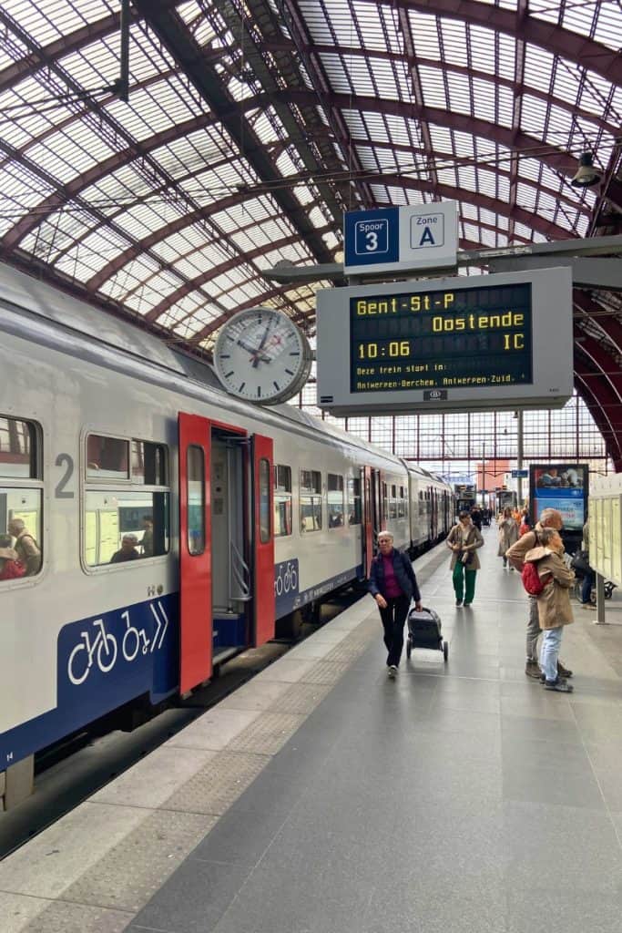 Belgium train to Ghent and Bruges.