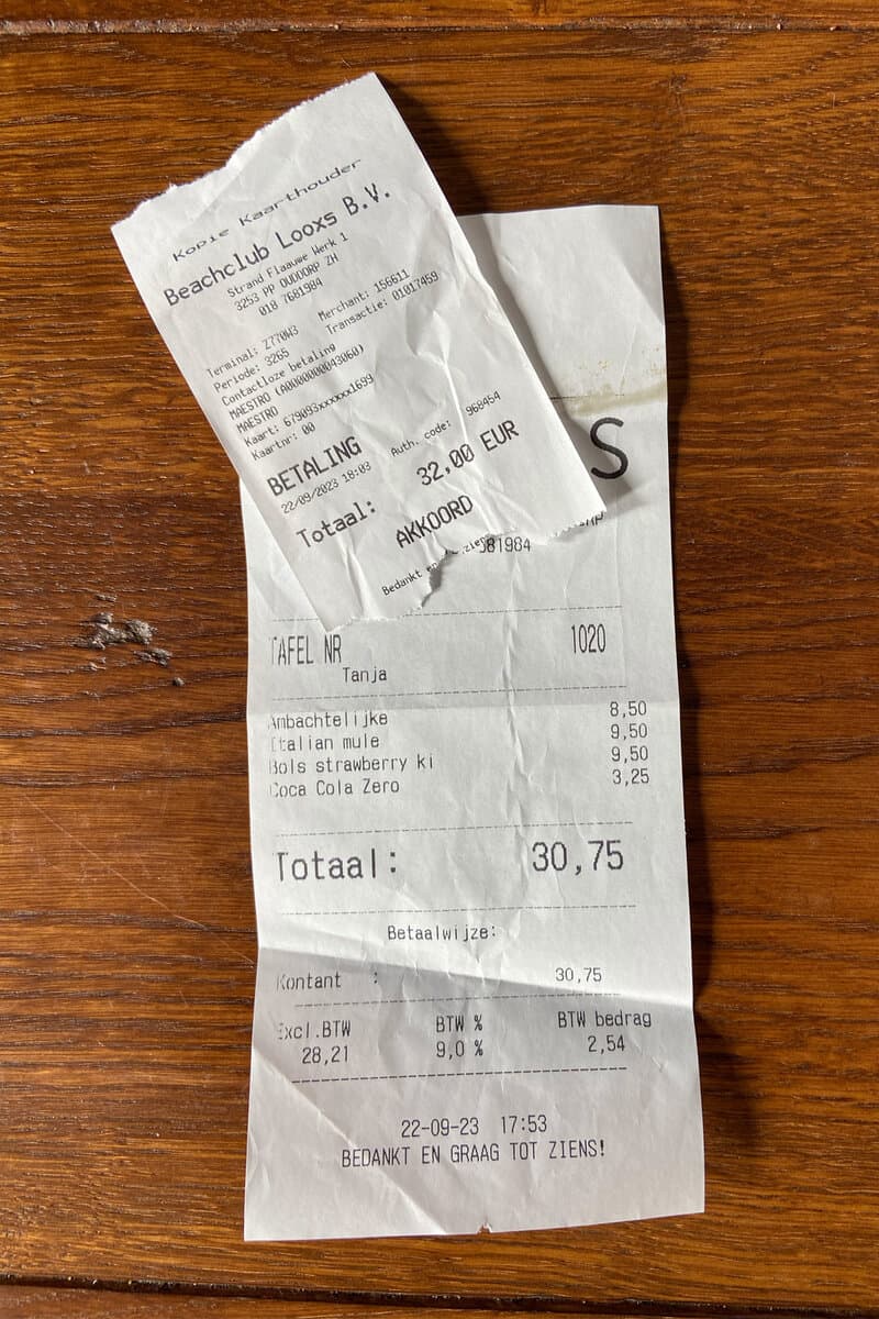 Here I tipped by card, instead of with coins.